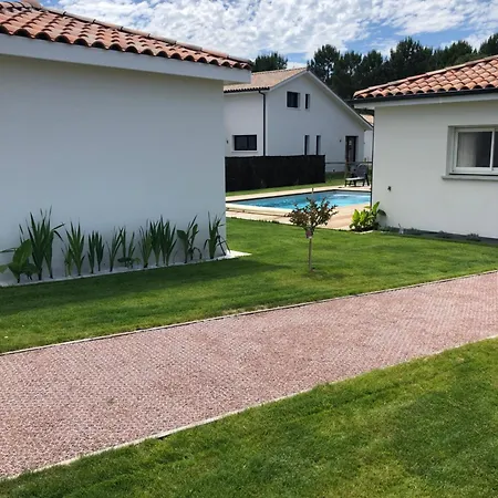 Maison De Et Maa 度假居